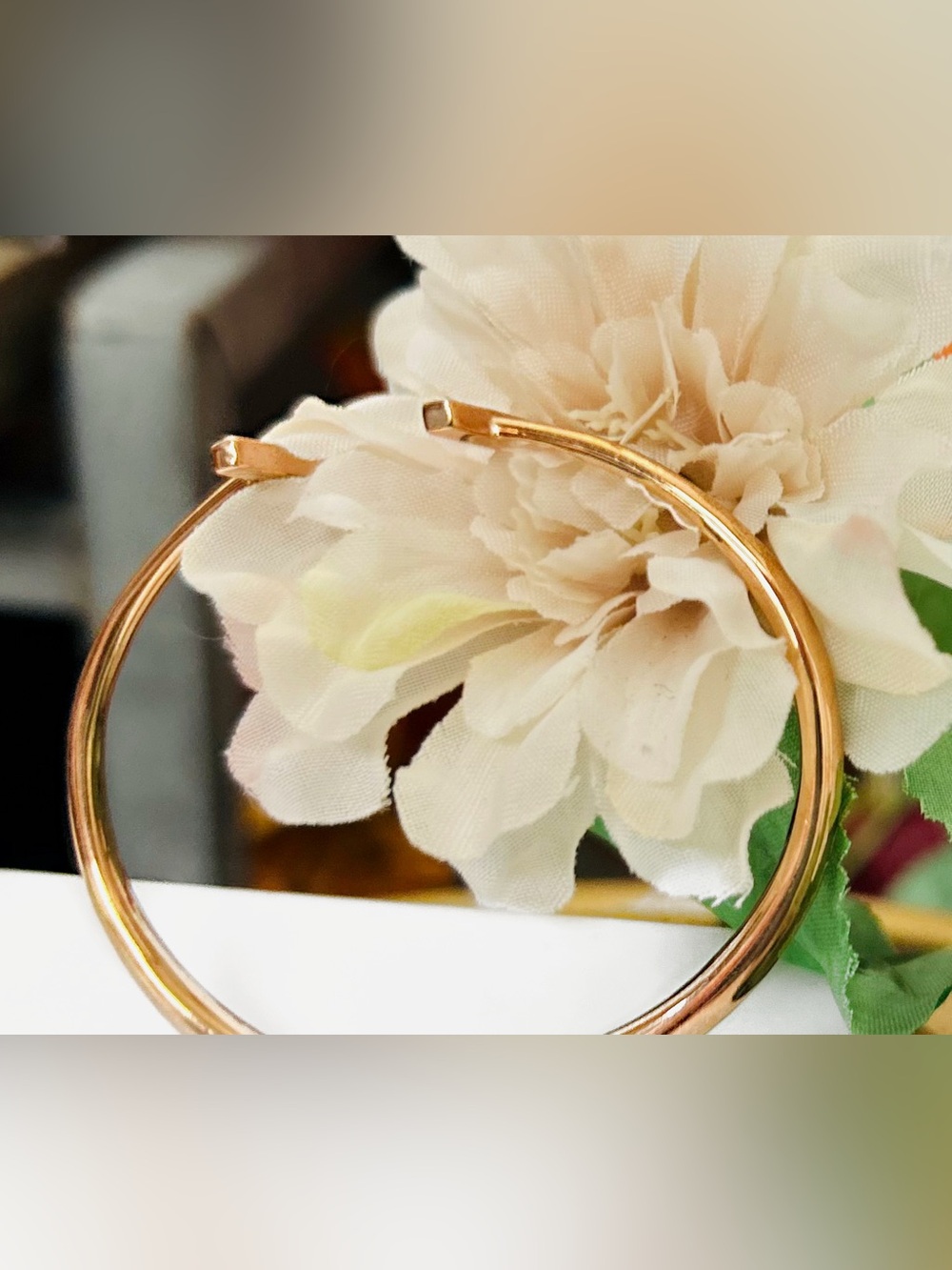 ♠️Kate Spade- Rose Gold Crystal T-Bar Hinged Bracelet - Picture 8 of 9